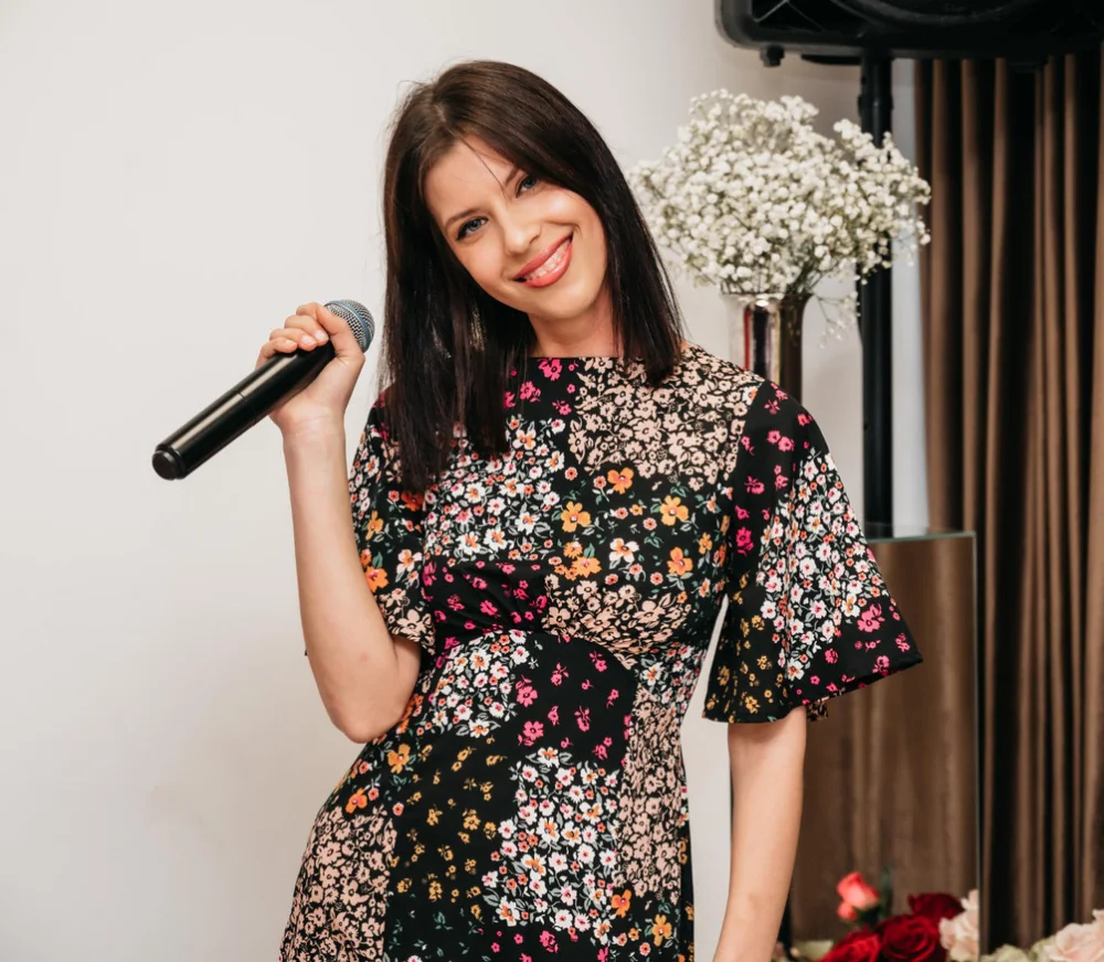 Martyna su mikrofonu